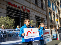 Singer Sarah Connor lies in a mini-aquarium and protests with Peta activists in front of a Tui travel agency for the release of orca whales...