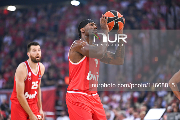 Moses Wright of Olympiacos Piraeus plays during the Euroleague, Round 3 match between Olympiacos Piraeus and EA7 Emporio Armani Milan at Pea...