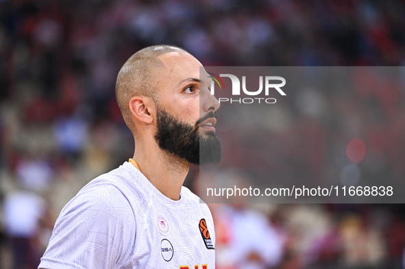 Evan Fournier of Olympiacos Piraeus plays during the Euroleague, Round 3 match between Olympiacos Piraeus and EA7 Emporio Armani Milan at Pe...