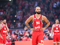 Evan Fournier of Olympiacos Piraeus plays during the Euroleague, Round 3 match between Olympiacos Piraeus and EA7 Emporio Armani Milan at Pe...