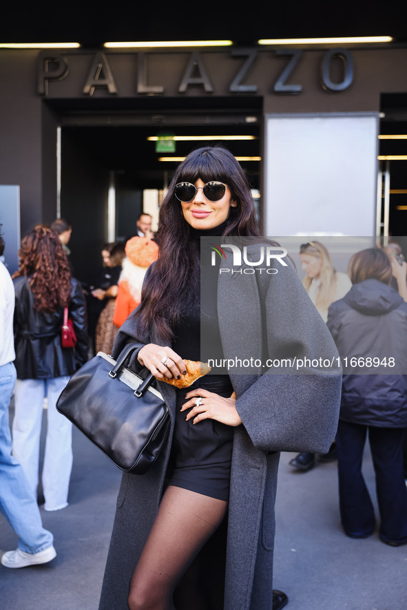 Jameela Jamil attends the Max Mara Fashion Show during the Milan Womenswear Spring/Summer 2025 in Milan, Italy, on September 19, 2024 