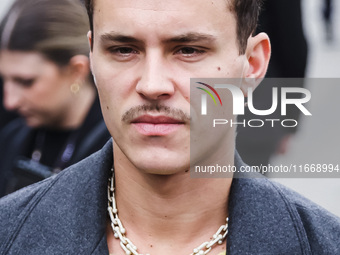 Aron Piper attends the Fendi Fashion Show during the Milan Womenswear Spring/Summer 2025 in Milan, Italy, on September 17, 2024 (