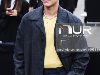 Aron Piper attends the Fendi Fashion Show during the Milan Womenswear Spring/Summer 2025 in Milan, Italy, on September 17, 2024 (