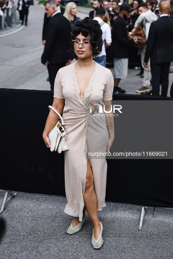 Raye attends the Fendi Fashion Show during the Milan Womenswear Spring/Summer 2025 in Milan, Italy, on September 17, 2024 