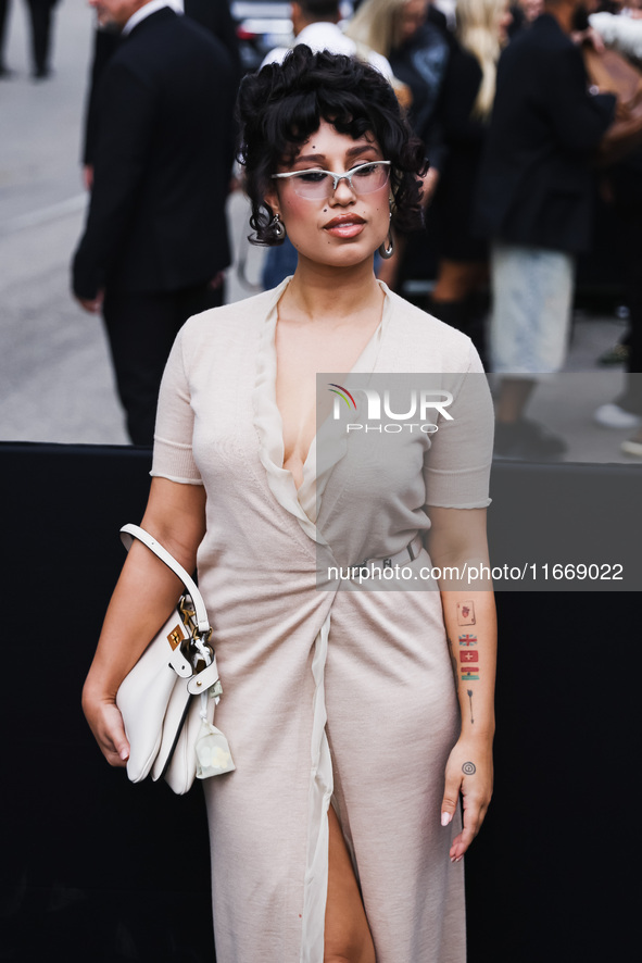 Raye attends the Fendi Fashion Show during the Milan Womenswear Spring/Summer 2025 in Milan, Italy, on September 17, 2024 