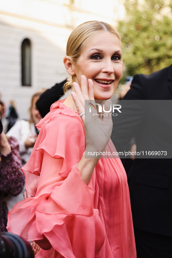 Kelly Rutherford attends the Alberta Ferretti Fashion Show during the Milan Womenswear Spring/Summer 2025 in Milan, Italy, on September 17,...