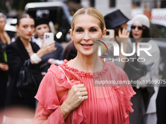 Kelly Rutherford attends the Alberta Ferretti Fashion Show during the Milan Womenswear Spring/Summer 2025 in Milan, Italy, on September 17,...