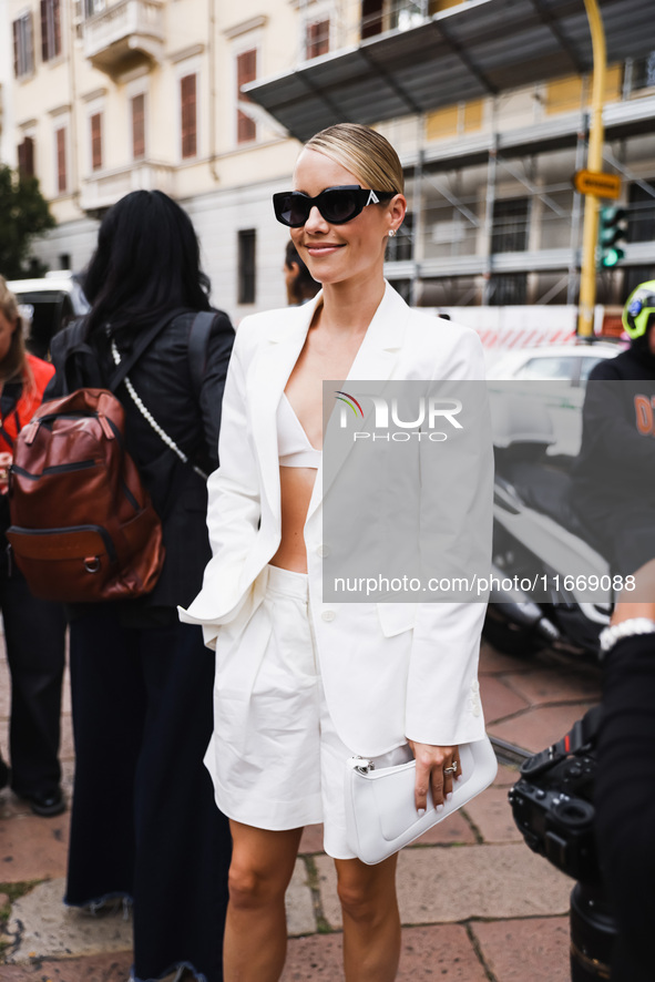 Claire Holt attends the Alberta Ferretti Fashion Show during the Milan Womenswear Spring/Summer 2025 in Milan, Italy, on September 17, 2024 