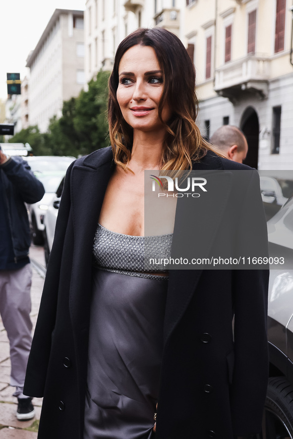 Anna Safroncik attends the Alberta Ferretti Fashion Show during the Milan Womenswear Spring/Summer 2025 in Milan, Italy, on September 17, 20...