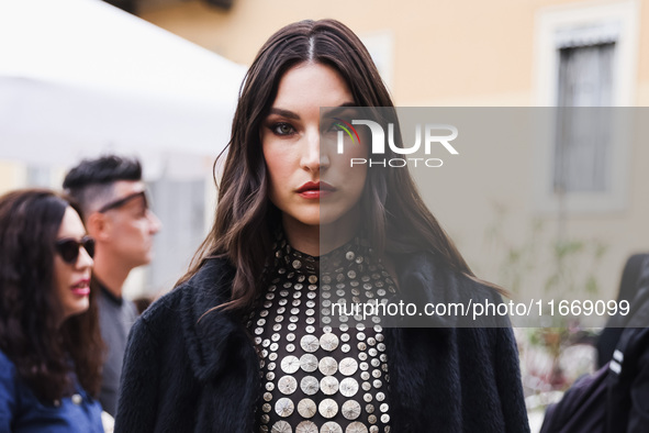 Jacquelyn Jablonski attends the Alberta Ferretti Fashion Show during the Milan Womenswear Spring/Summer 2025 in Milan, Italy, on September 1...