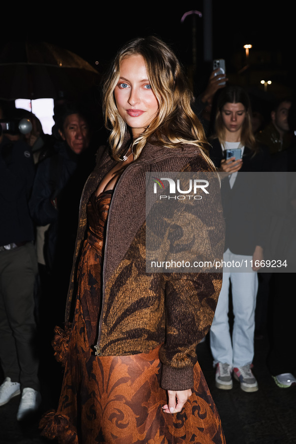 Beatrice Vendramin attends the Etro Fashion Show during the Milan Womenswear Spring/Summer 2025 in Milan, Italy, on September 18, 2024 