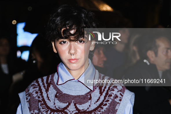 Ariete attends the Etro Fashion Show during the Milan Womenswear Spring/Summer 2025 in Milan, Italy, on September 18, 2024 