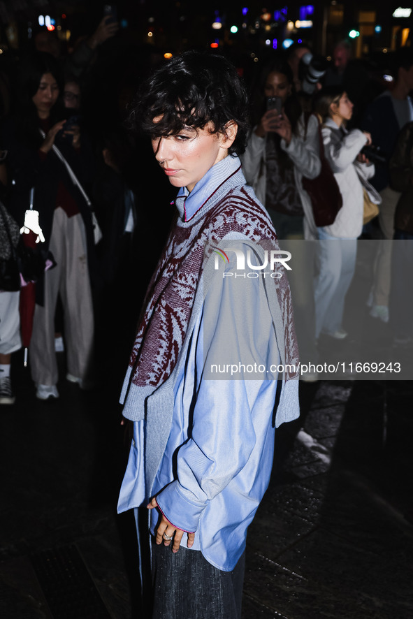 Ariete attends the Etro Fashion Show during the Milan Womenswear Spring/Summer 2025 in Milan, Italy, on September 18, 2024 