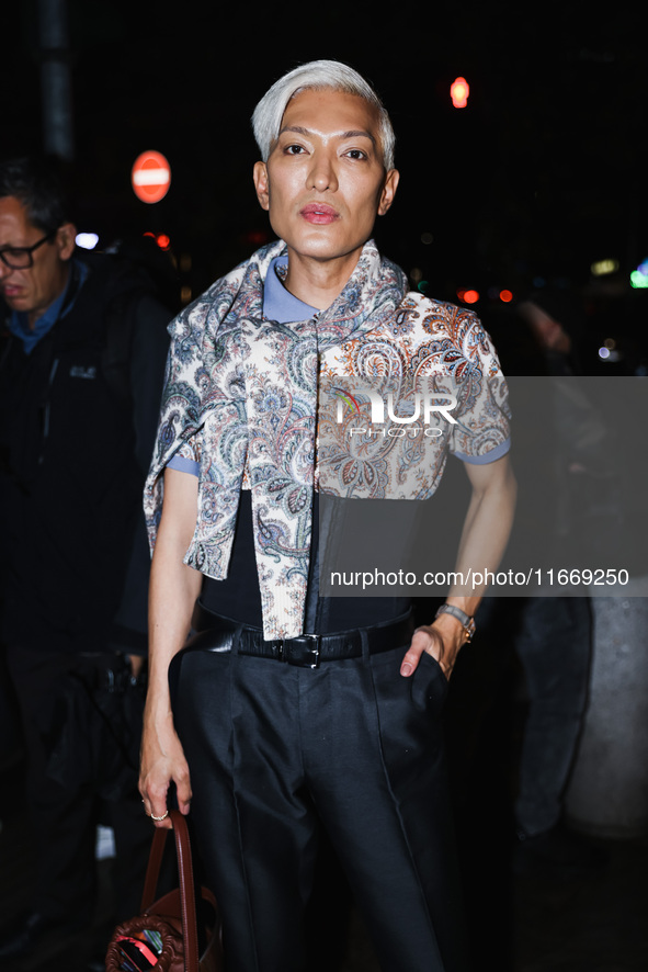 Bryanboy attends the Etro Fashion Show during the Milan Womenswear Spring/Summer 2025 in Milan, Italy, on September 18, 2024 