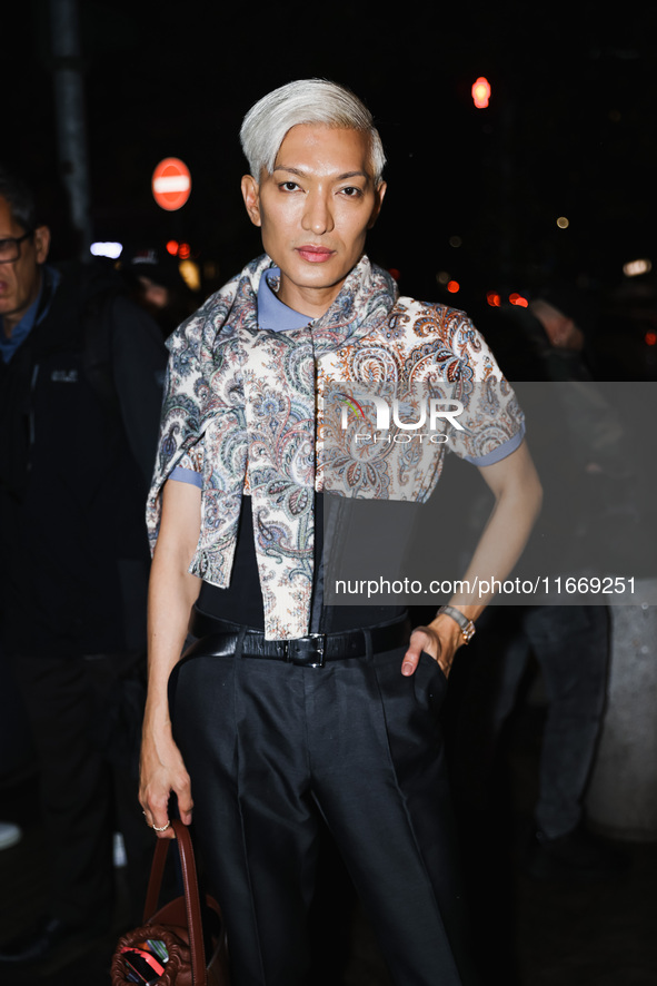 Bryanboy attends the Etro Fashion Show during the Milan Womenswear Spring/Summer 2025 in Milan, Italy, on September 18, 2024 