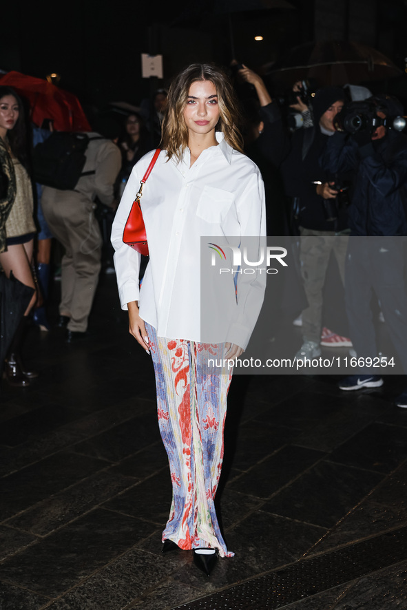 Alessia Lanza attends the Etro Fashion Show during the Milan Womenswear Spring/Summer 2025 in Milan, Italy, on September 18, 2024 