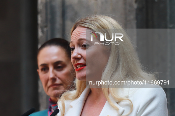 Executive director of Mexico Pacific, Sarah Bairstow, speaks during a press conference after the High Level Summit between U.S. and Mexican...