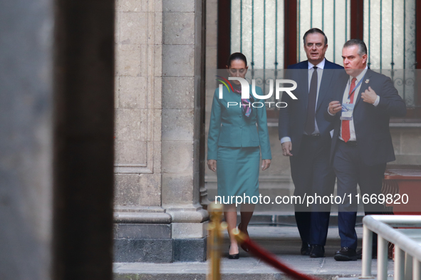 (From left to right) President of Mexico, Claudia Sheinbaum Pardo, Marcelo Ebrard Casaubon, Secretary of the Economy, Francisco Alberto Cerv...