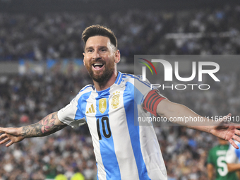 Lionel Messi celebrates his first goal of the night during a match between Argentina and Bolivia at Estadio Mas Monumental Antonio Vespucio...