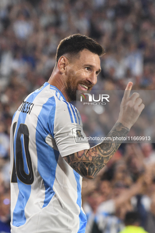 Lionel Messi celebrates his first goal of the night during a match between Argentina and Bolivia at Estadio Mas Monumental Antonio Vespucio...