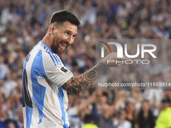 Lionel Messi celebrates his first goal of the night during a match between Argentina and Bolivia at Estadio Mas Monumental Antonio Vespucio...