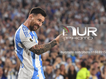 Lionel Messi celebrates his first goal of the night during a match between Argentina and Bolivia at Estadio Mas Monumental Antonio Vespucio...