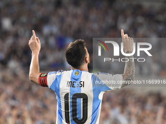 Lionel Messi celebrates his first goal of the night during a match between Argentina and Bolivia at Estadio Mas Monumental Antonio Vespucio...