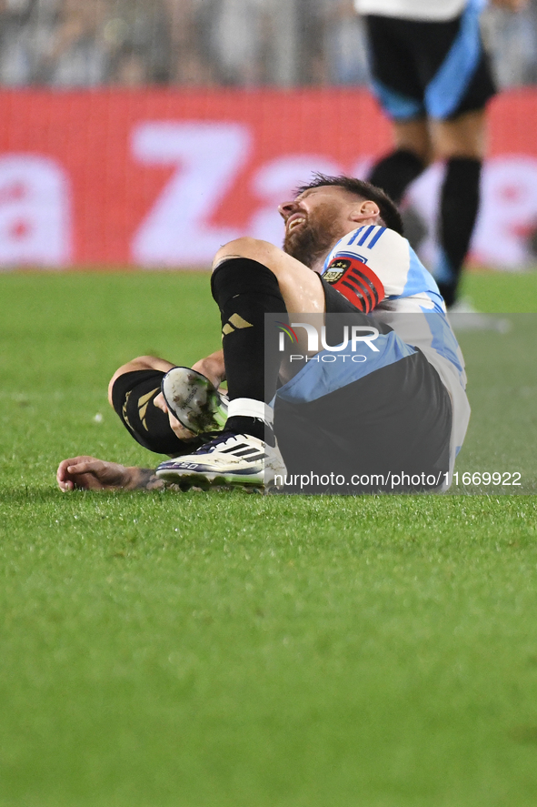 Lionel Messi of Argentina plays during a match between Argentina and Bolivia at Estadio Mas Monumental Antonio Vespucio Liberti in Buenos Ai...