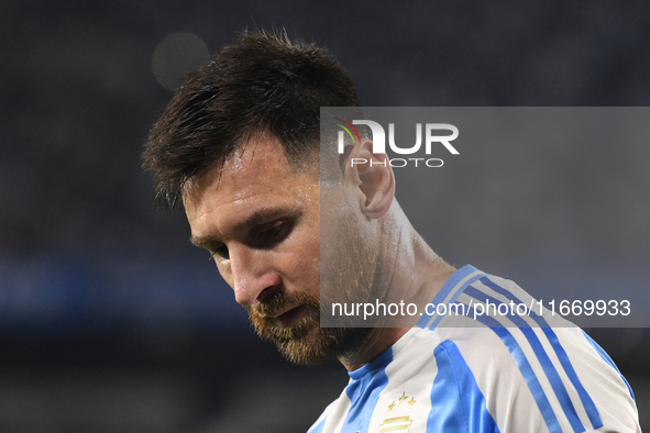 Lionel Messi of Argentina plays during a match between Argentina and Bolivia at Estadio Mas Monumental Antonio Vespucio Liberti in Buenos Ai...