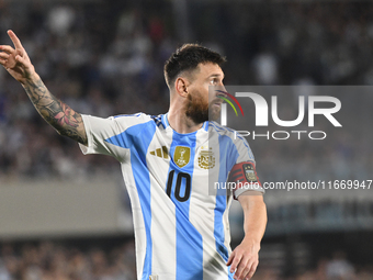 Lionel Messi of Argentina plays during a match between Argentina and Bolivia at Estadio Mas Monumental Antonio Vespucio Liberti in Buenos Ai...