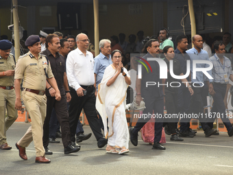 West Bengal Chief Minister Mamata Banerjee, along with Chief Secretary Manoj Pant, DG Rajeev Kumar, and Kolkata Police Commissioner Monoj Ku...