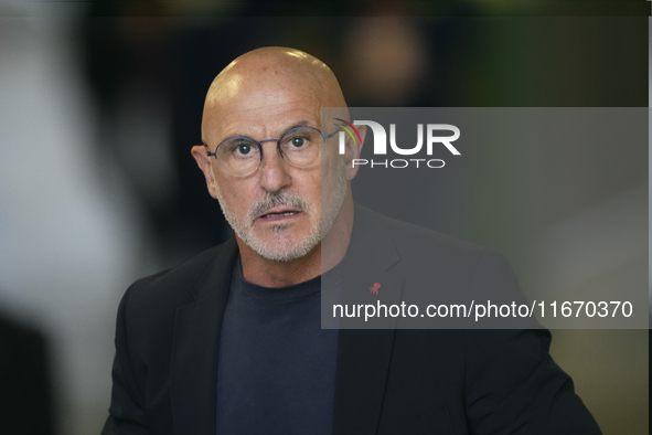 Luis de la Fuente head coach of Spain prior the UEFA Nations League 2024/25 League A Group A4 match between Spain and Serbia at Estadio Nuev...