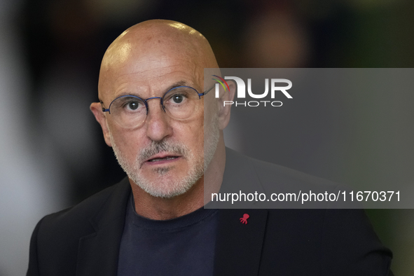 Luis de la Fuente head coach of Spain prior the UEFA Nations League 2024/25 League A Group A4 match between Spain and Serbia at Estadio Nuev...