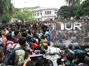 Students stage a demonstration on the High Court premises during a protest to demand the resignation of pro-Awami League  judges in Dhaka, B...