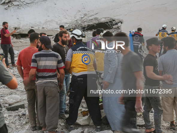 Russian airstrikes on Idlib Province in northwestern Syria, an area under opposition control, resulted in the killing of 10 civilians and th...