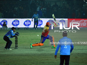 Kevin O'Brien (C) of Konark Suryas Odisha bats during the finals of the Legends League Cricket T20 match between Southern Superstars and Kon...