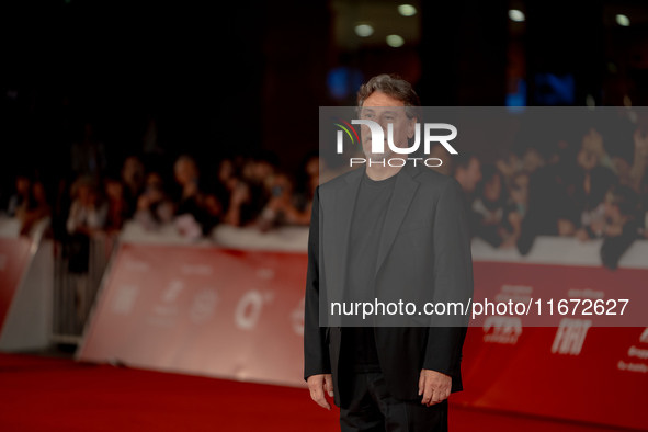 Giorgio Tirabassi attends the ''Berlinguer - The Great Ambition'' red carpet during the 18th Rome Film Festival at Auditorium Parco Della Mu...