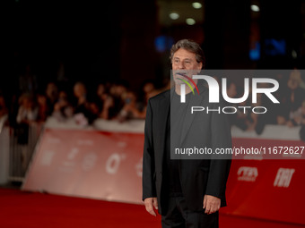 Giorgio Tirabassi attends the ''Berlinguer - The Great Ambition'' red carpet during the 18th Rome Film Festival at Auditorium Parco Della Mu...