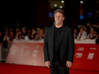 Giorgio Tirabassi attends the ''Berlinguer - The Great Ambition'' red carpet during the 18th Rome Film Festival at Auditorium Parco Della Mu...