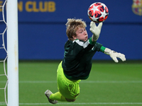 Moa Edrud plays during the match between FC Barcelona Women and RCD Espanyol Women, corresponding to week 6 of the Liga F, at the Johan Cruy...