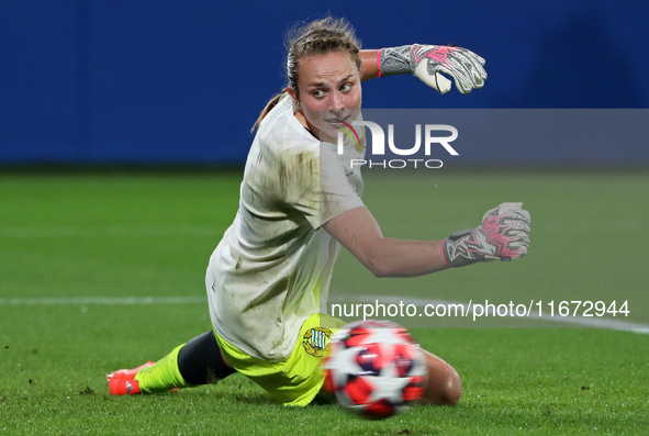 Anna Tamminen plays during the match between FC Barcelona Women and Hammarby IF Women, corresponding to week 2 of group D of the UEFA Women'...