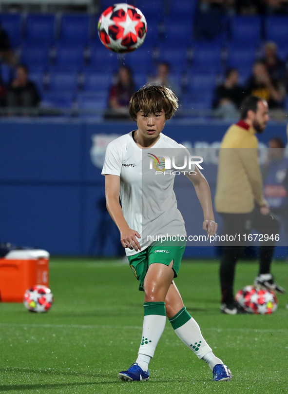 Suzu Amano plays during the match between FC Barcelona Women and Hammarby IF Women, corresponding to week 2 of group D of the UEFA Women's C...