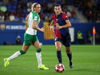 Patri Guijarro plays during the match between FC Barcelona Women and Hammarby IF Women, corresponding to week 2 of group D of the UEFA Women...