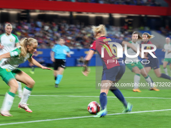 Fridolina Rolfo plays during the match between FC Barcelona Women and Hammarby IF Women, corresponding to week 2 of group D of the UEFA Wome...