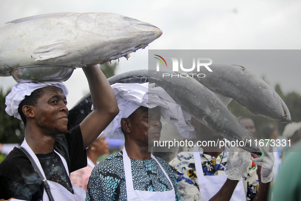 Farmers display their produce as the Lagos State Ministry of Agriculture and Food Systems concludes activities marking the 2024 World Food D...