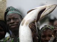 A farmer displays his group produce as the Lagos State Ministry of Agriculture and Food Systems concludes activities for the 2024 World Food...