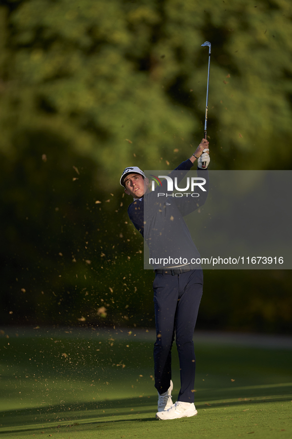 Tom McKibbin of Northern Ireland plays his second shot on the 10th hole on day one of the Estrella Damm N.A. Andalucia Masters 2024 at Real...