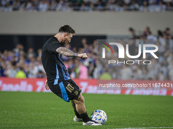 Lionel Messi of Argentina warms up before the FIFA World Cup 2026 Qualifier match between Argentina and Bolivia at Estadio Mas Monumental An...