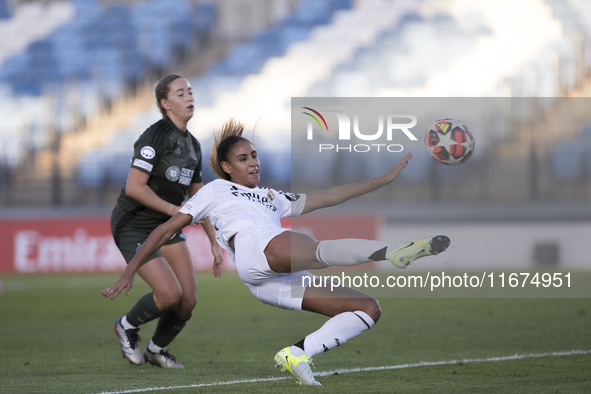 Maelle Lakrar of Real Madrid women plays during the UEFA Women's Champions League match between Real Madrid and Celtic club women at Alfredo...