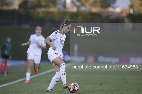 Athenea del Castillo of Real Madrid women plays during the UEFA Women's Champions League match between Real Madrid and Celtic club women at...